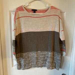 Tribal Sweater Women’s Medium Round Neck 3/4 Sleeve Knit Lightweight